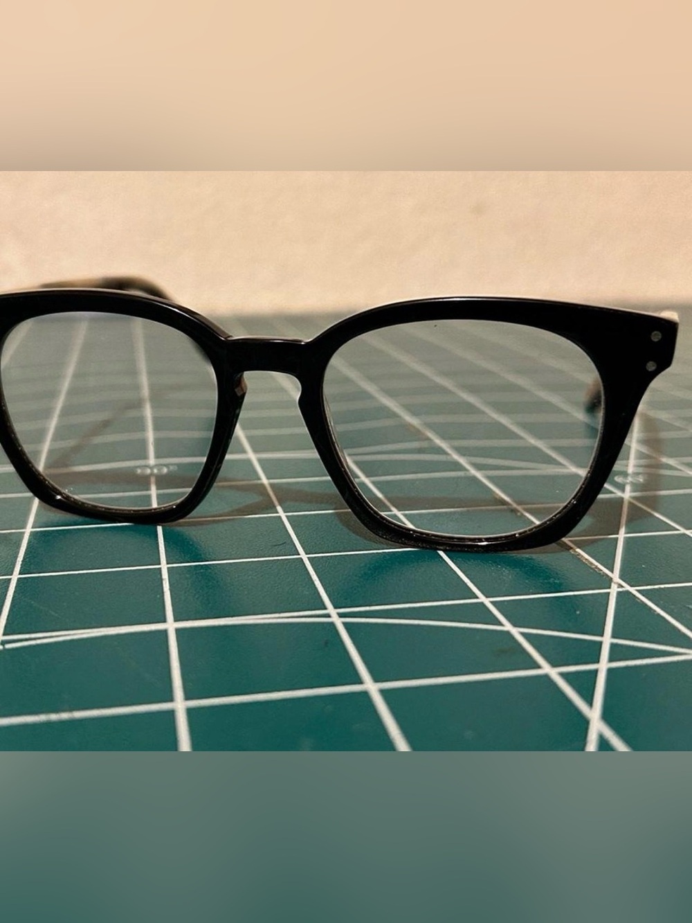 Classic Black Gucci Frame with ivory pattern